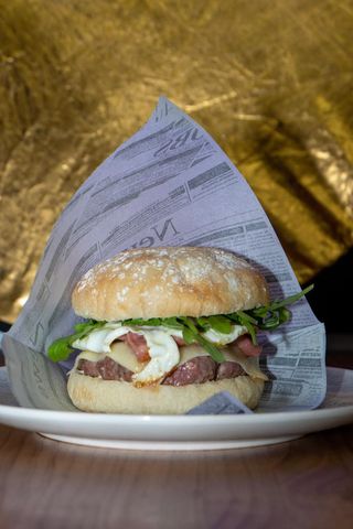 Hamburguesa La Taskeña