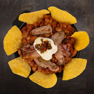 Frijol bacon e suasage