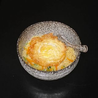 M221  Ramen con uova