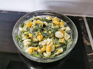 Салат из руккол со сметаной