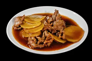61 Vitello con patate