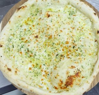 Pan de ajo con queso (33 cm.)