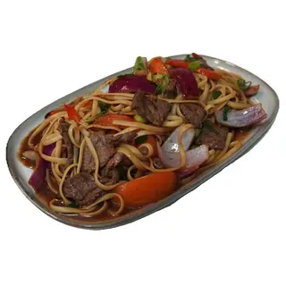 Tallarín Saltado