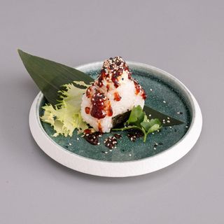 128. Onigiri tonno cotto