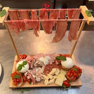 Tagliere misto salumi della casa per 2 persone