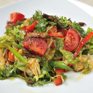 Овощной салат с мясом