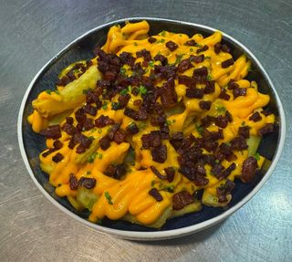 Patatas Cheddar Y Bacon