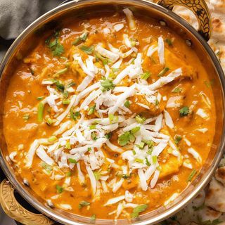 Lababdar Dish ( Curry Al Queso )