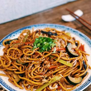 Fideos Fritos Con Gambas