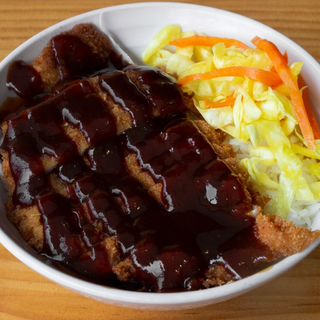 54 -Cerdo crujiente katsu don