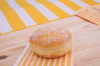 Bola de Berlim Sem Creme