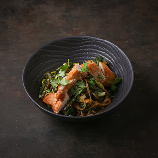 Ձվի լապշայով , հավի գրիլով վոկ