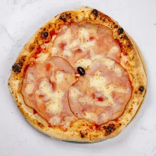 Pizza Vesuvio