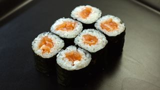 Maki tuna avokado