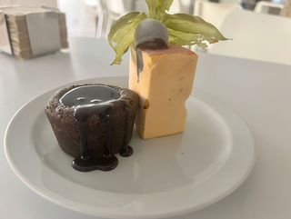 Coulant De Chocolate Con Helado De Mandarina