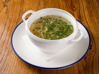 Бульйон з курячим м'ясом та локшиною (350г)