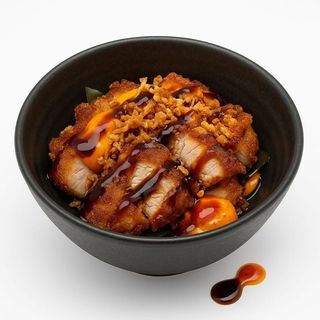 POKE CHICKEN ONION (riso bianco, pollo teriaki,  cipolla caramellata, salsa agrodolce)