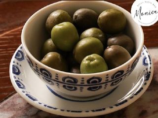 Оливки (100 г)