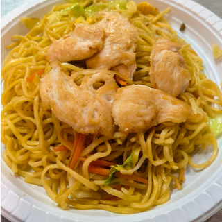 Spaghetti cinesi con carne