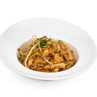 208 Spaghetti di riso con pollo