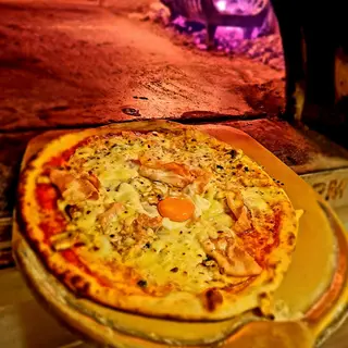 Pizza capricciosa