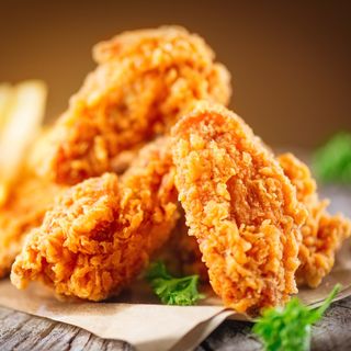 Menu party pack 15 piezas +4 patatas+2litros de bebida