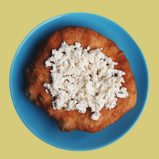 Мекица със сирене