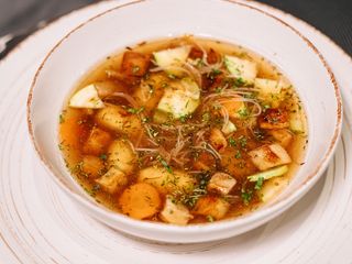 Юшка з білих грибів з картопляними ньоками (300г)