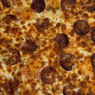 21. Pizza Pepperoni (32 Cm.)