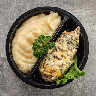 Куриная грудка "Зебра" с гарниром