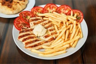 Pileće belo na kajmaku