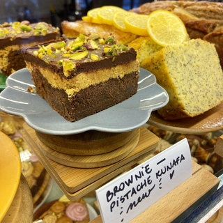 Brownie kunafa pistache  