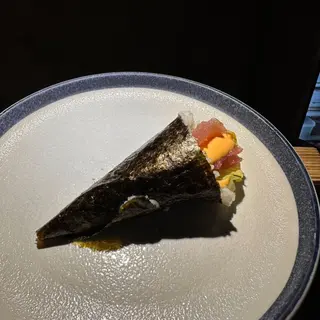 Temaki spicy tuna