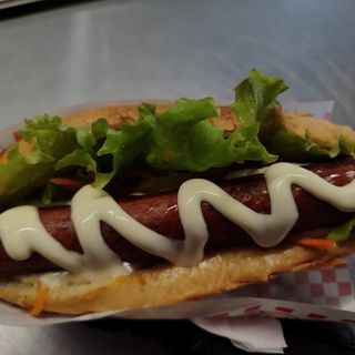 Хот-дог Одеський з молочною сосискою