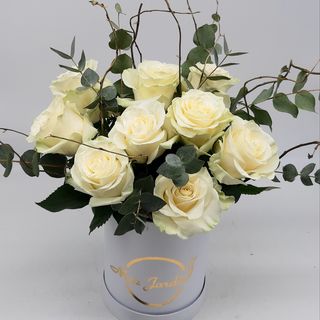 Cutie Mon Jardin S cu 9 trandafiri albi