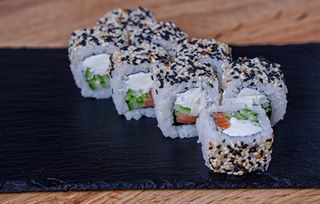 Филадельфия в кунжуте (230 г)