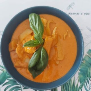Red curry thai con pollo 