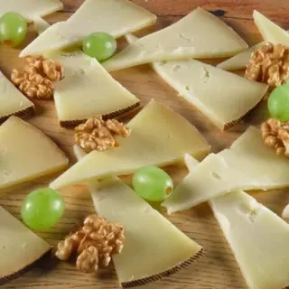 Queso curado