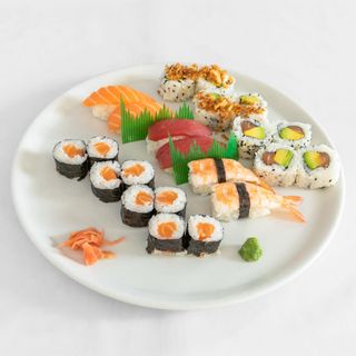 Mixto Sushi (22 Uds.)
