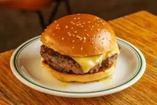 Deal 5 - Hambúrguer com Batatas, Bebida