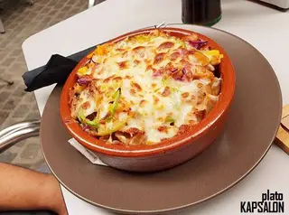 Plato Kapsalon