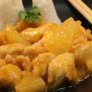 98. Pollo Con Piña