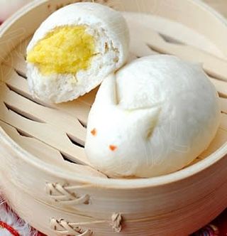 (ve)28.Pane dolce vapore - 3 pezzi蒸兔子奶黄包