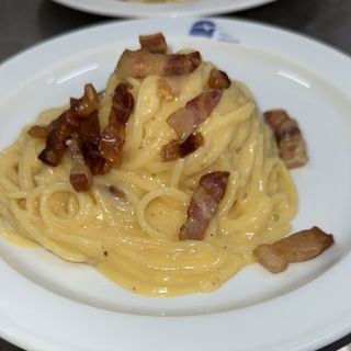 Spaghetti a la carbonara