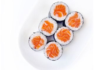 Макі Лосось (150г)