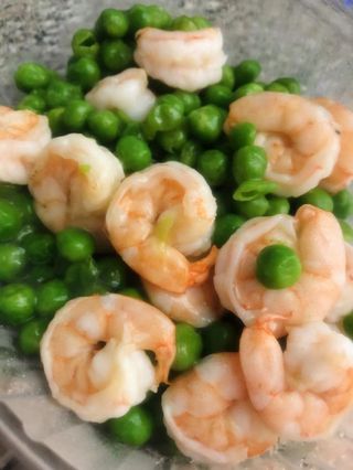 59.GAMBERI CON PISELLI