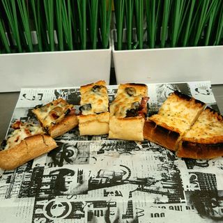 Пшенична багета "Пушена сьомга" (250гр)