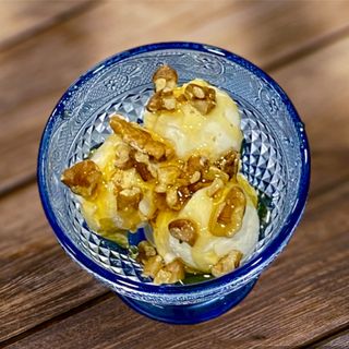 Yogurt greco miele e noci 