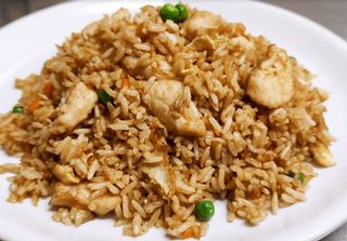 Arroz chaufa con pollo