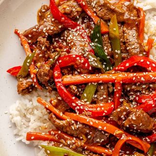 Vegan Bulgogi Beef Served with Rice 